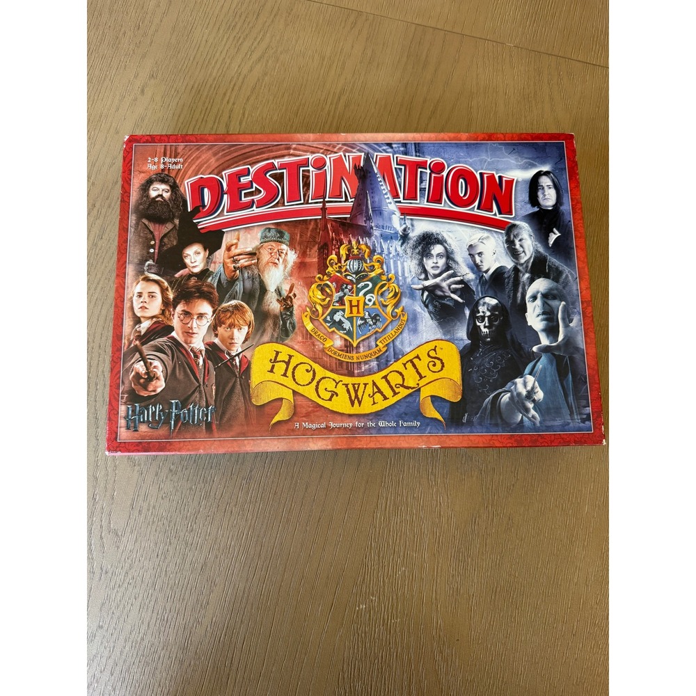 Destination Hogwarts Harry Potter Board Game 2011  2-8 Players